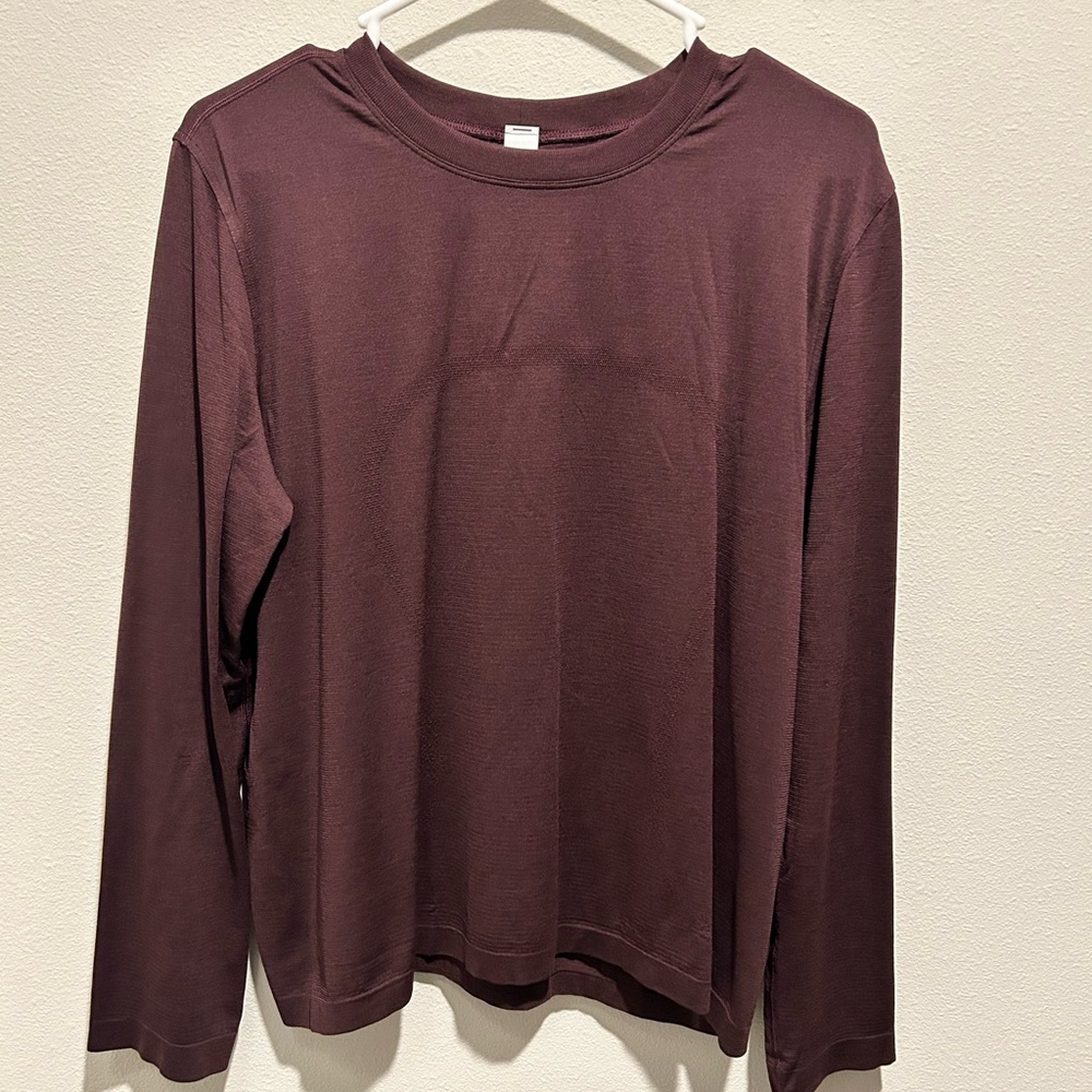 Lululemon Relaxed Swiftly - Black Plum - Picture 2 of 4